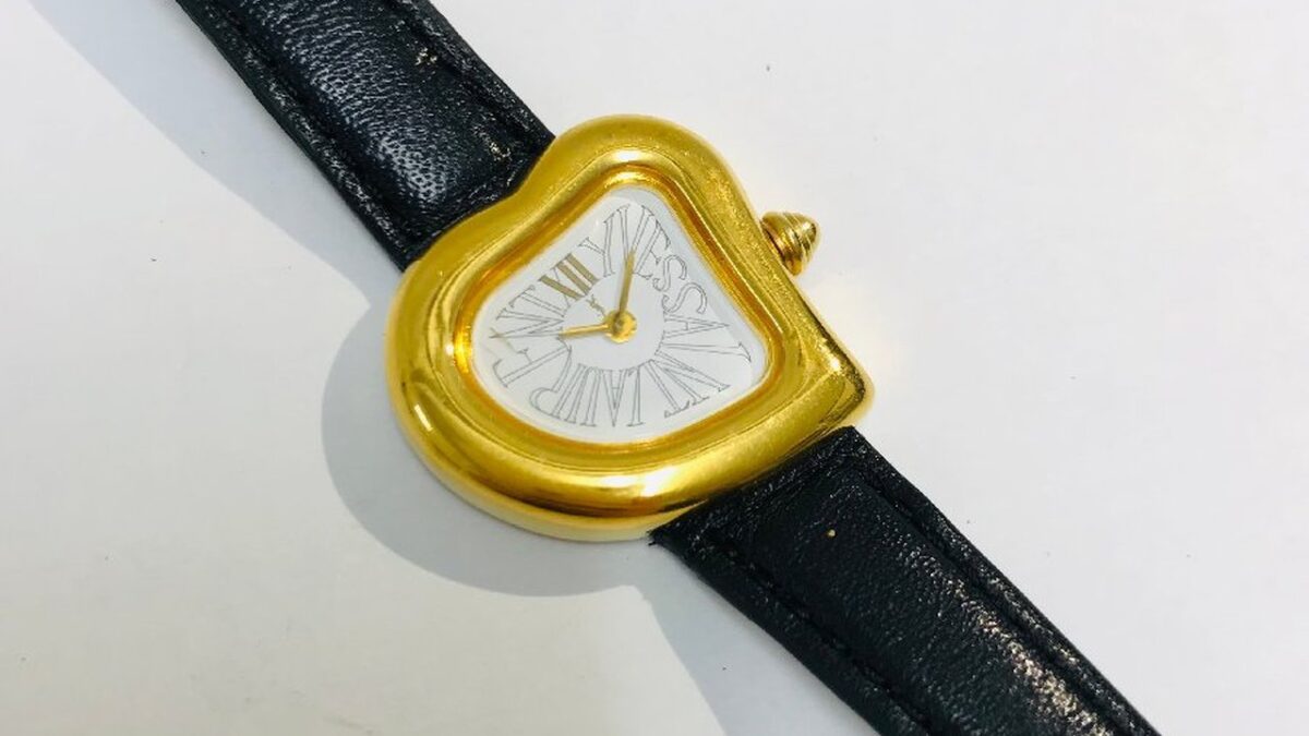 YVES SAINT LAURENT（イブ・サンローラン）ハート クォーツ腕時計をお買取りしました
